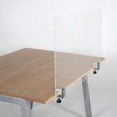 The table clamps support the screen with no extra fixings required