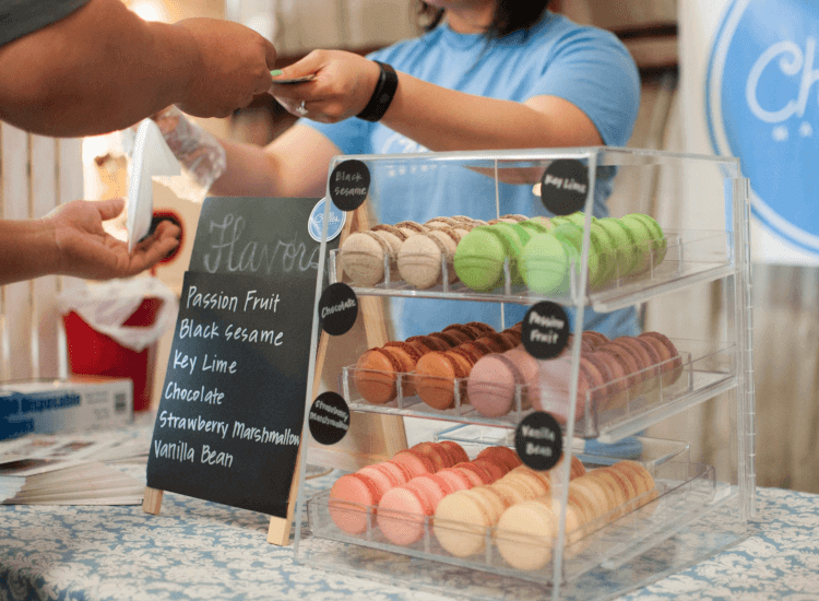 Acrylic food counter display shelves