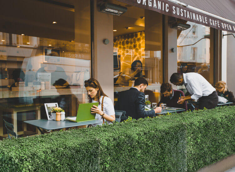 al-fresco dining for cafes and restaurants